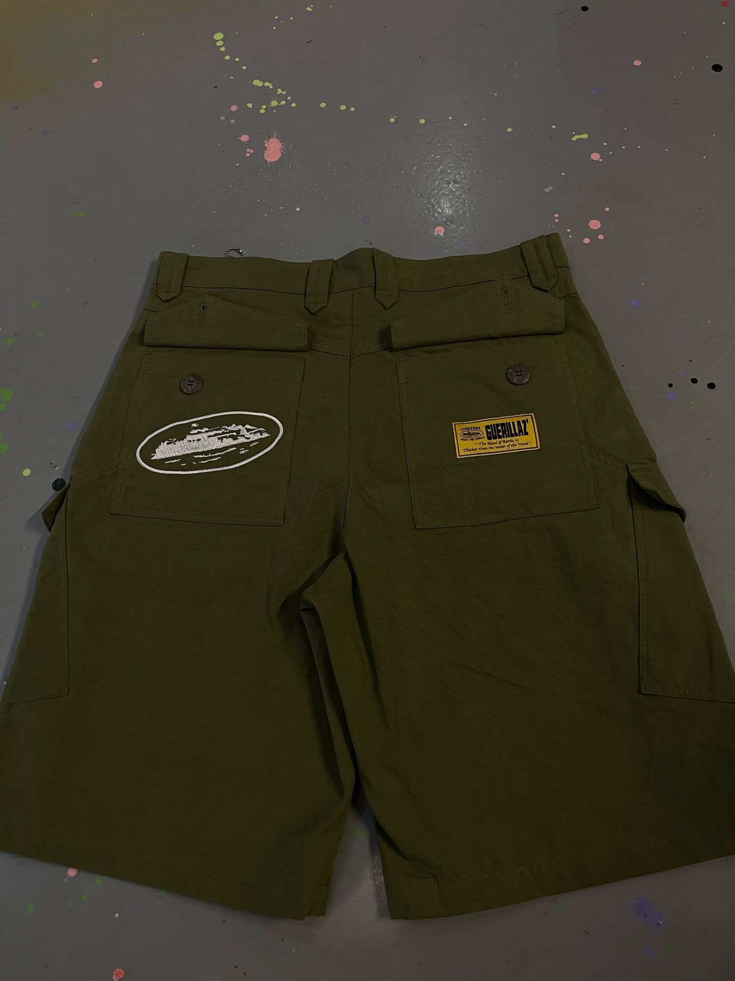 CORTEIZ CARGO SHORTS GREEN