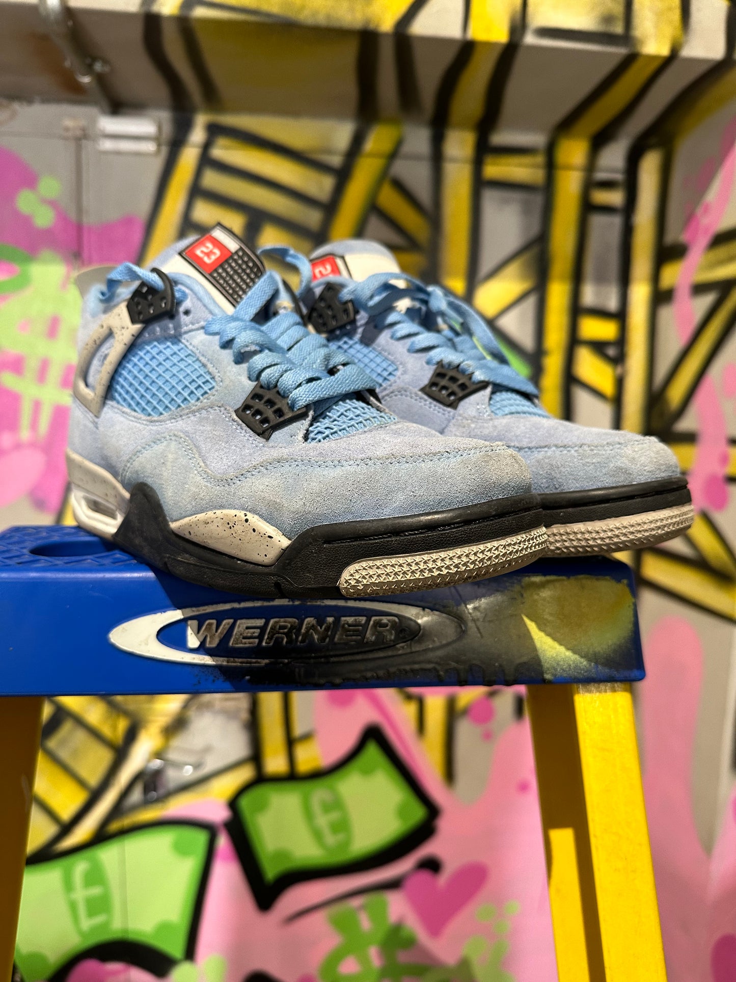 Jordan 4 UNC
