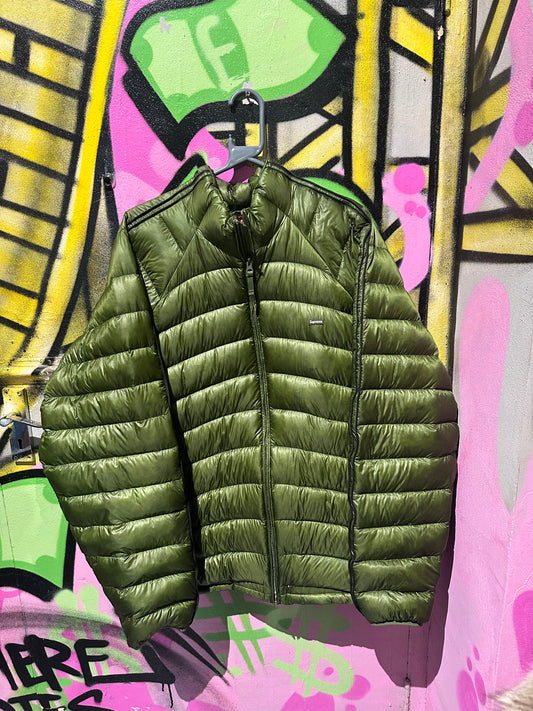 SUPREME DOWN PUFFER