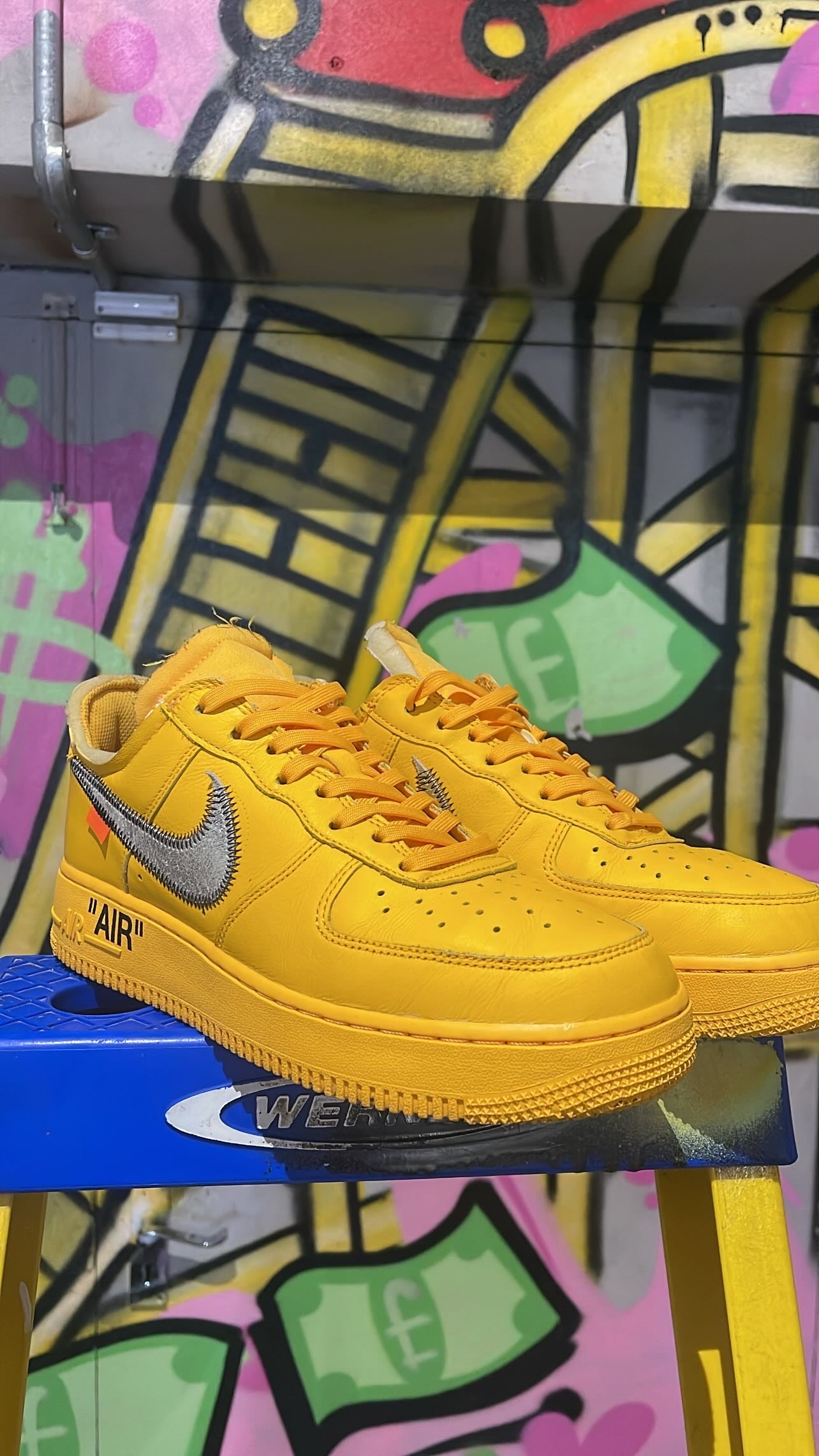 Nike x Off White AF1 Canary Low