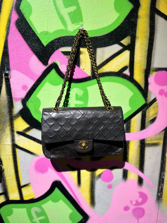 CHANEL TIMELESS FLAP BAG