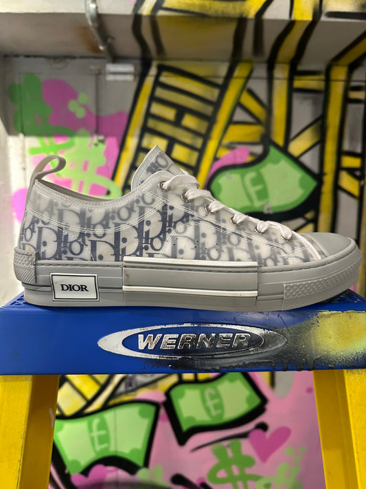 DIOR B23 LOW OBLIQUE