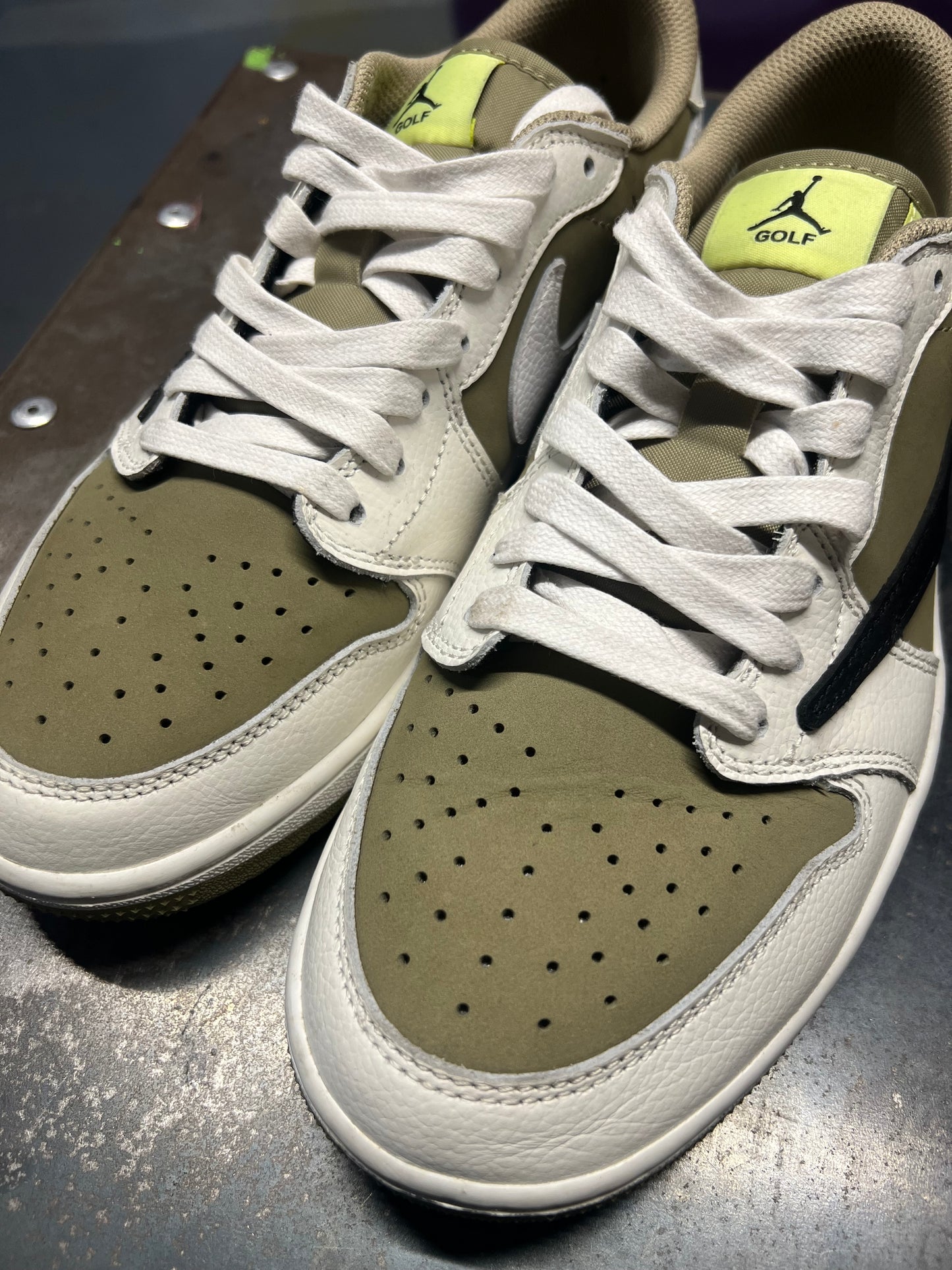 TRAVIS SCOTT JORDAN 1 golf