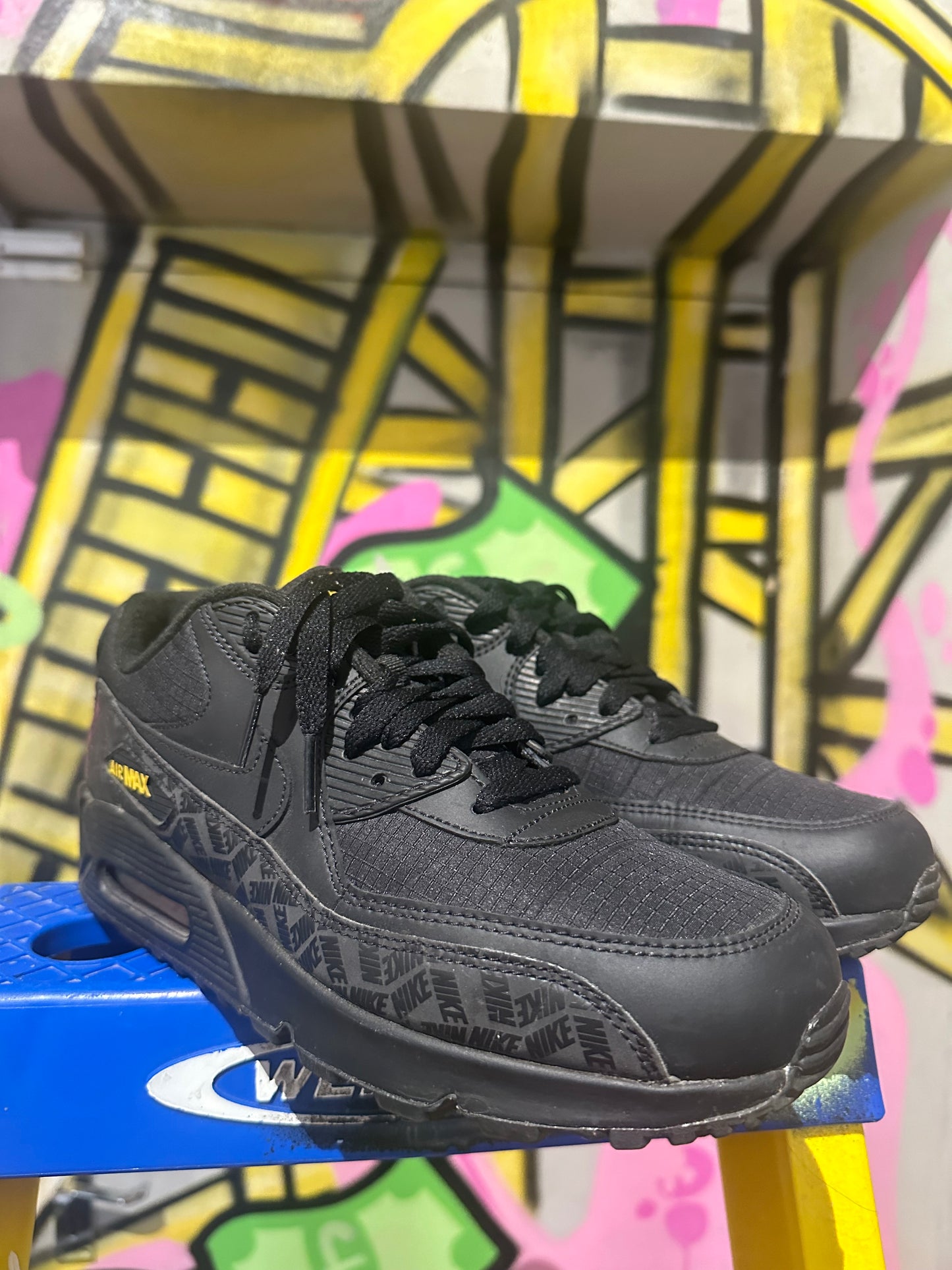 Air Max 90 Essential