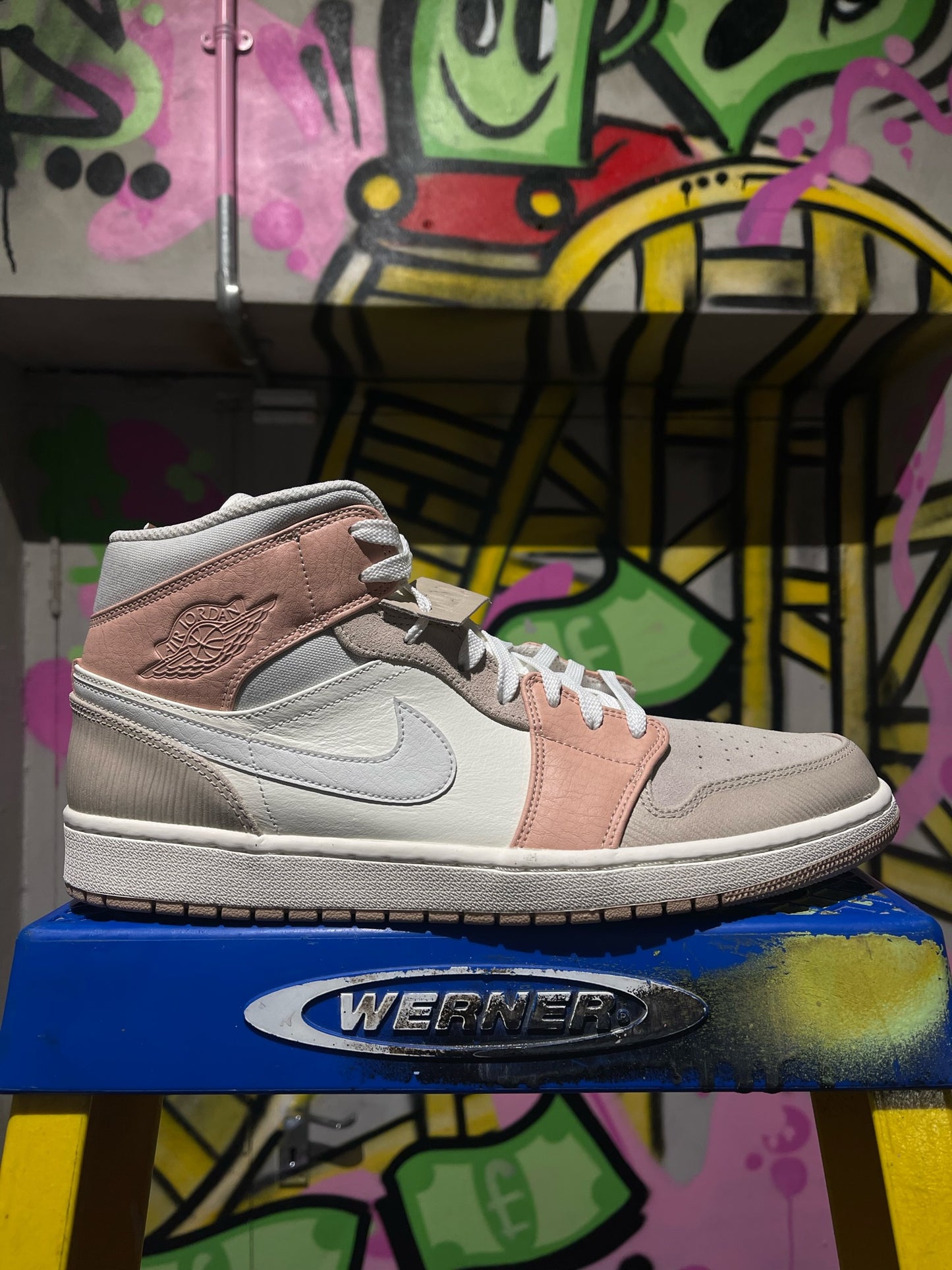 AIR JORDAN 1 MID MILAN