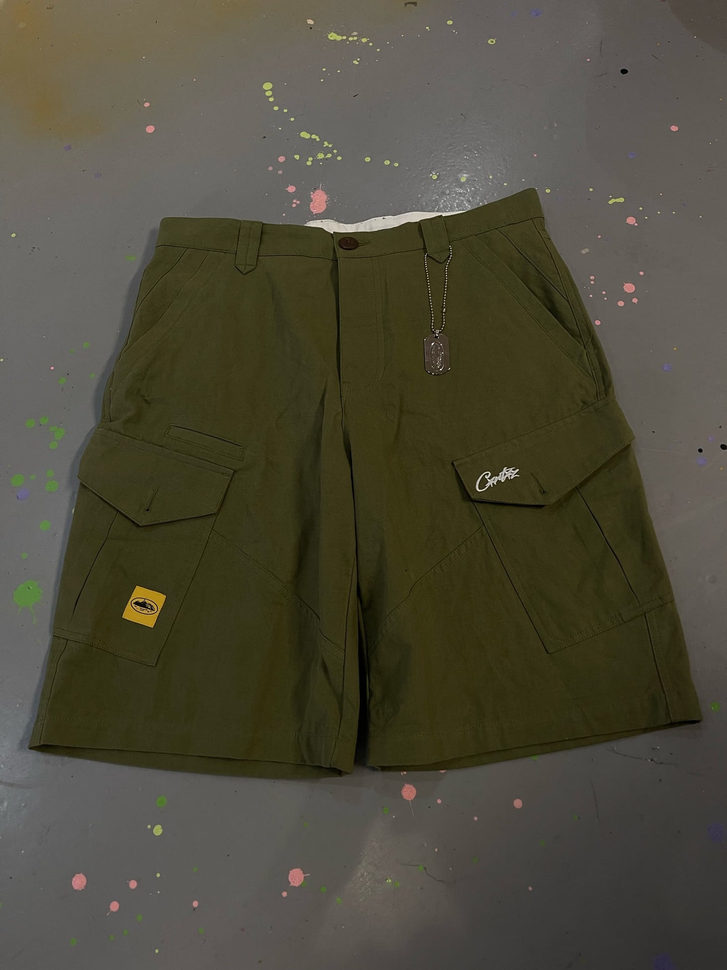 CORTEIZ CARGO SHORTS GREEN