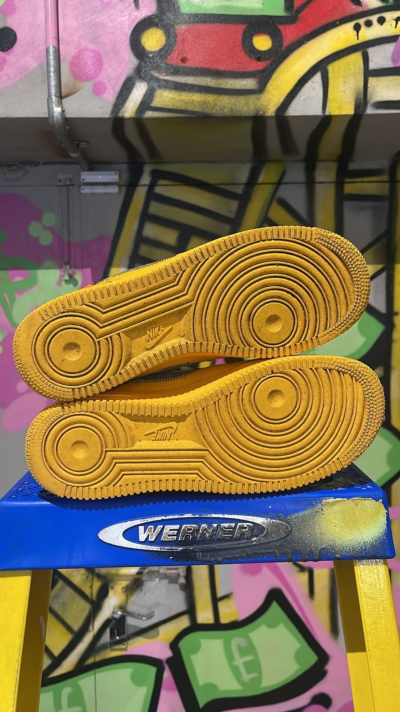 Nike x Off White AF1 Canary Low