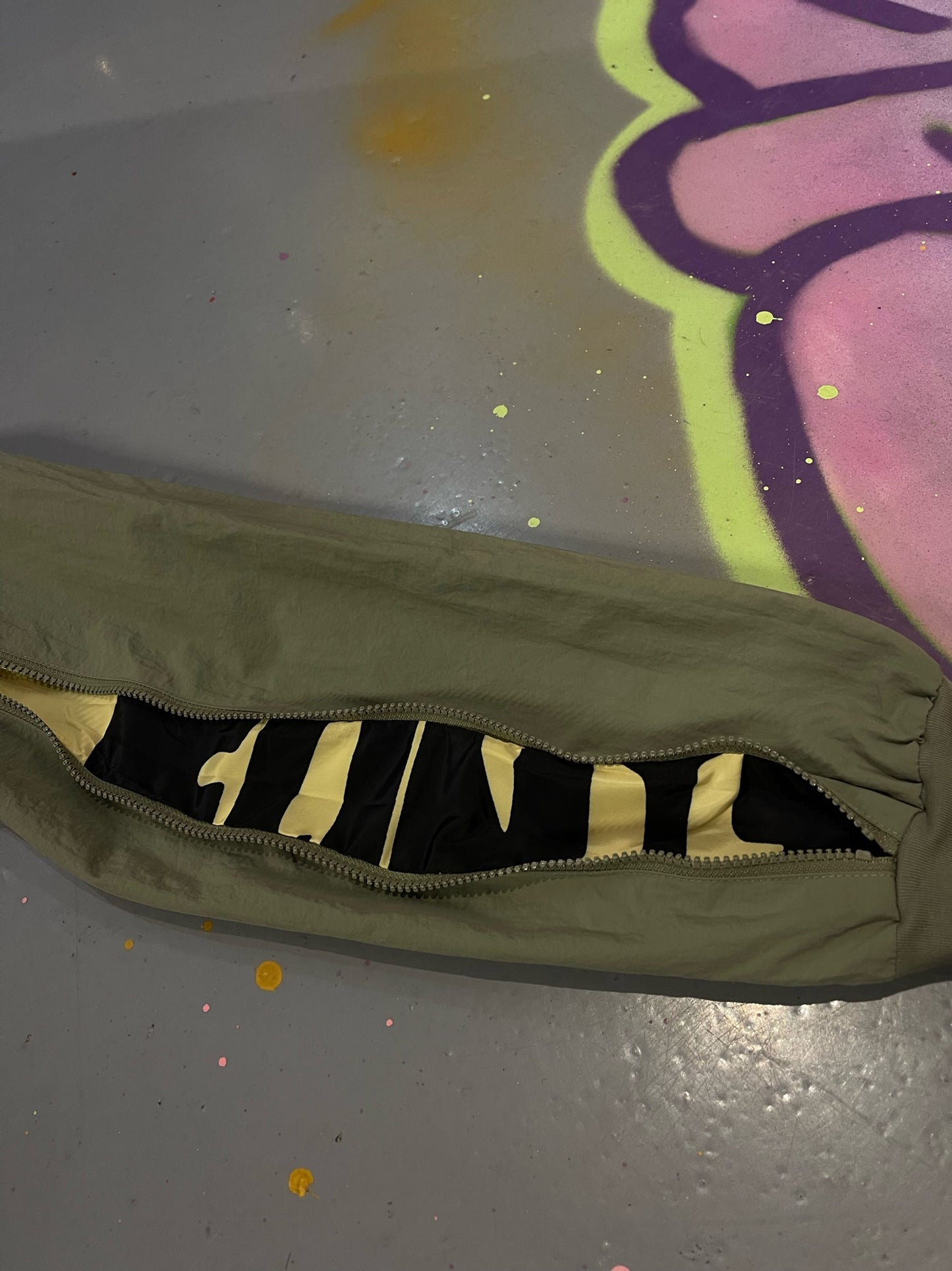 CLINTS ZIPPER TRACKSUIT