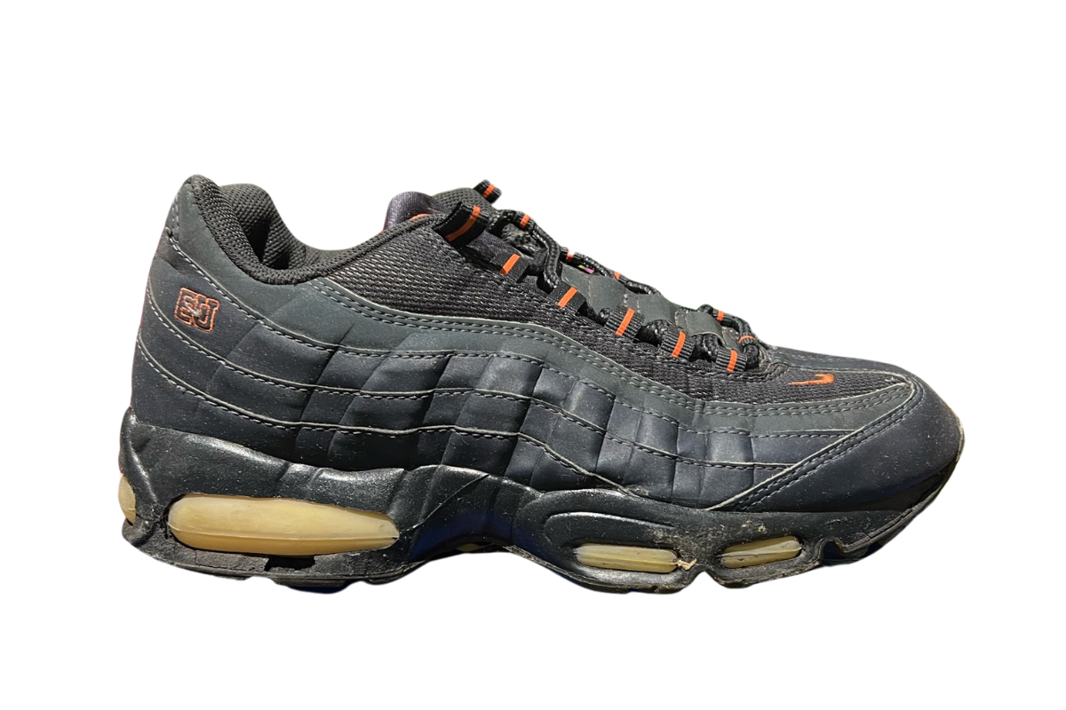 NIKE AIR MAX 95 BLACK COMET RED BRED SUEDE ATMOS 1