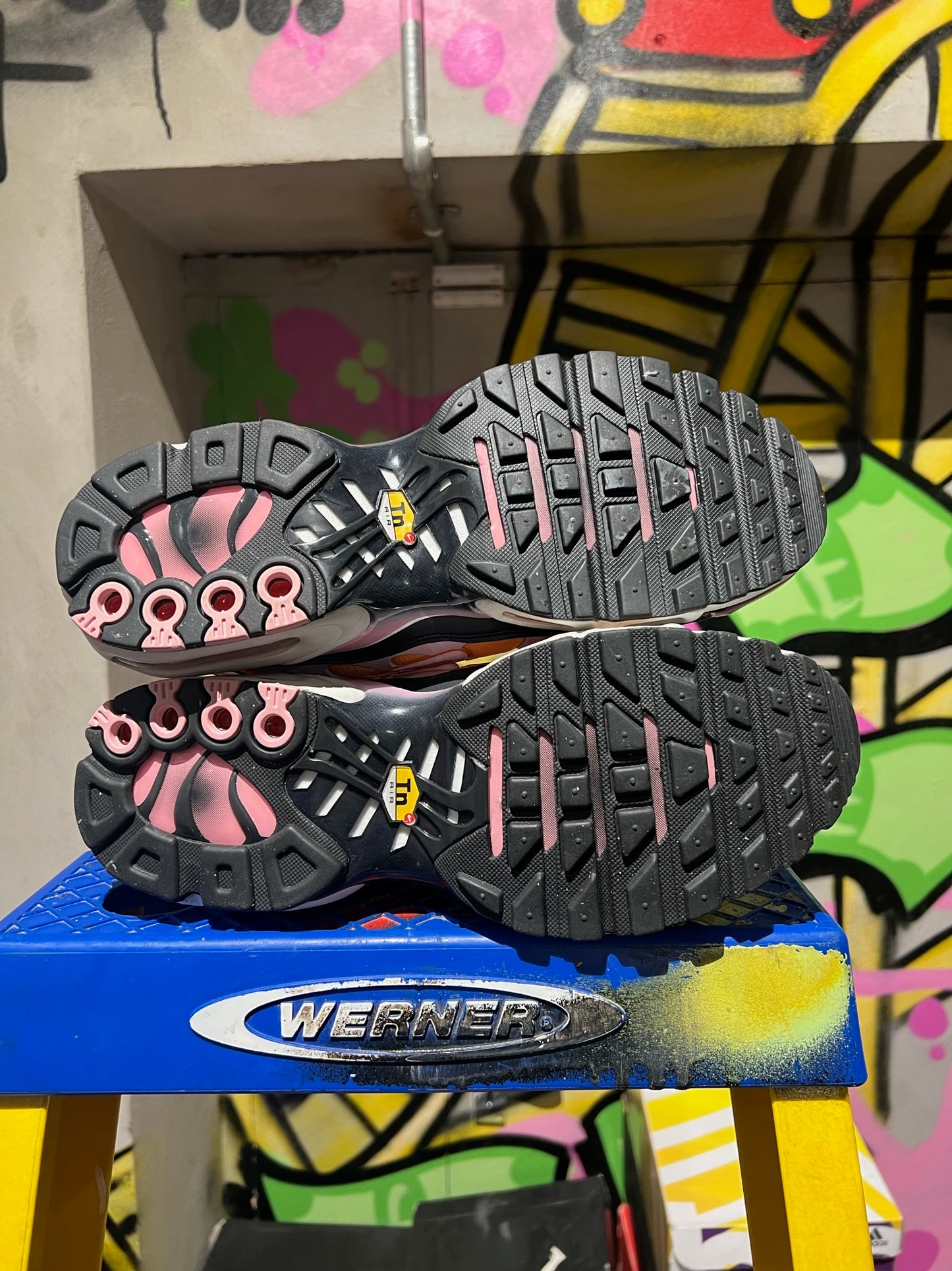 WMNS AIR MAX PLUS 'SOFT PINK'