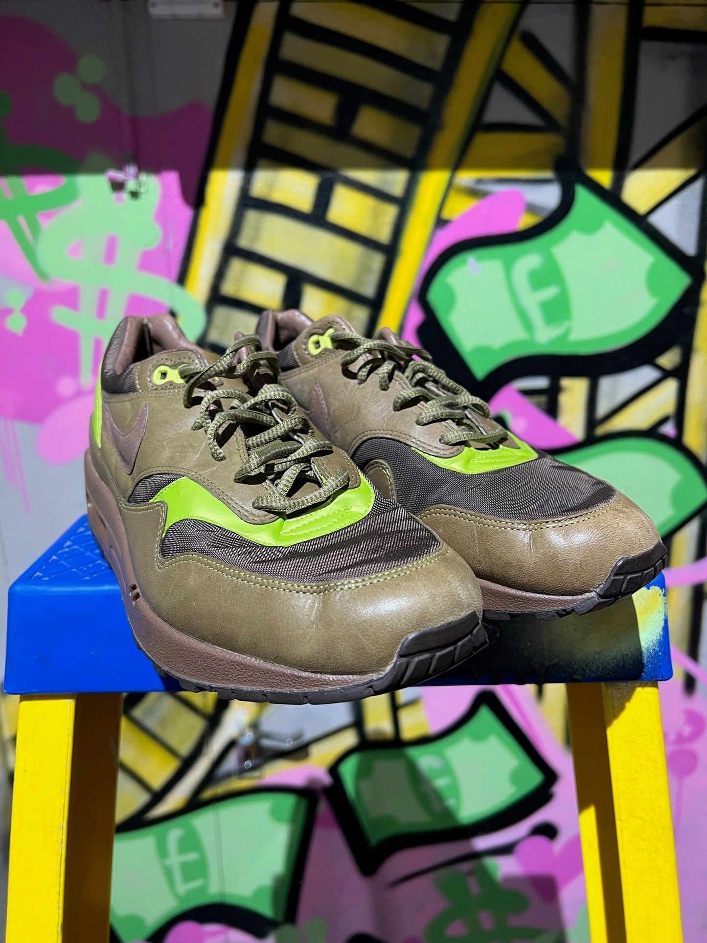 NIKE AIR MAX 1 'GREEN KHAKI'