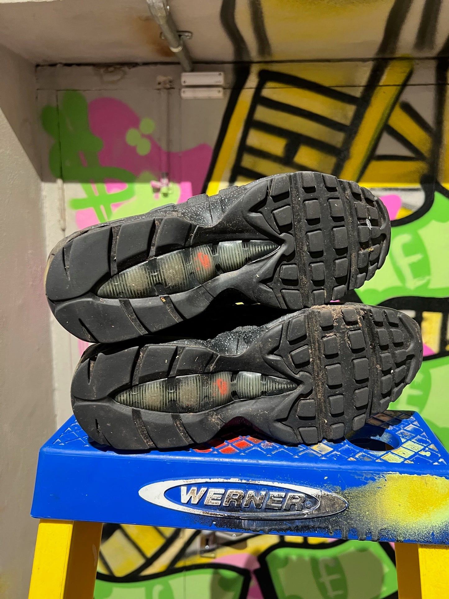 NIKE AIR MAX 95 SI 'BLACK CHILE RED'