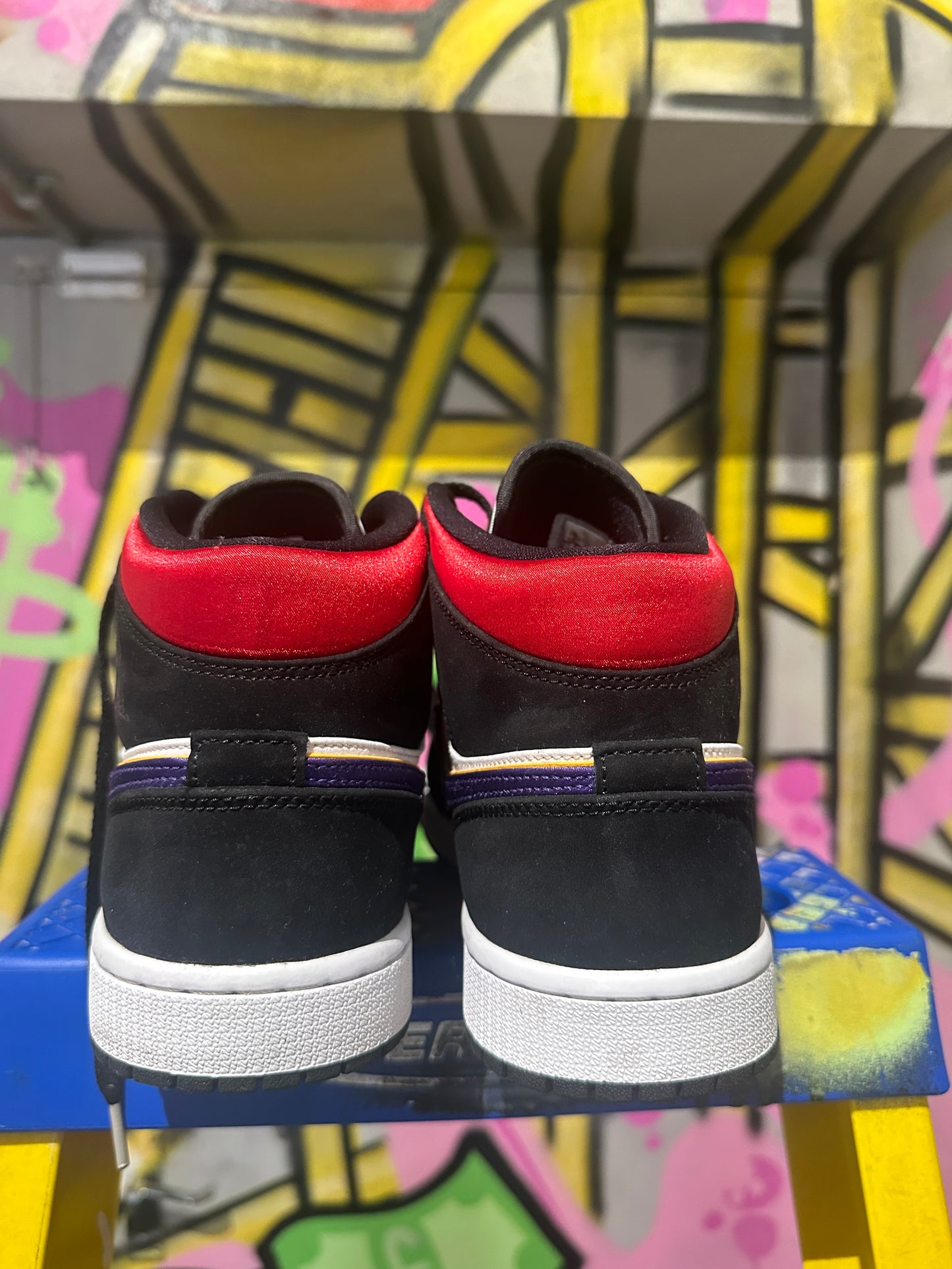 Jordan 1 Mid Black/White/Purple