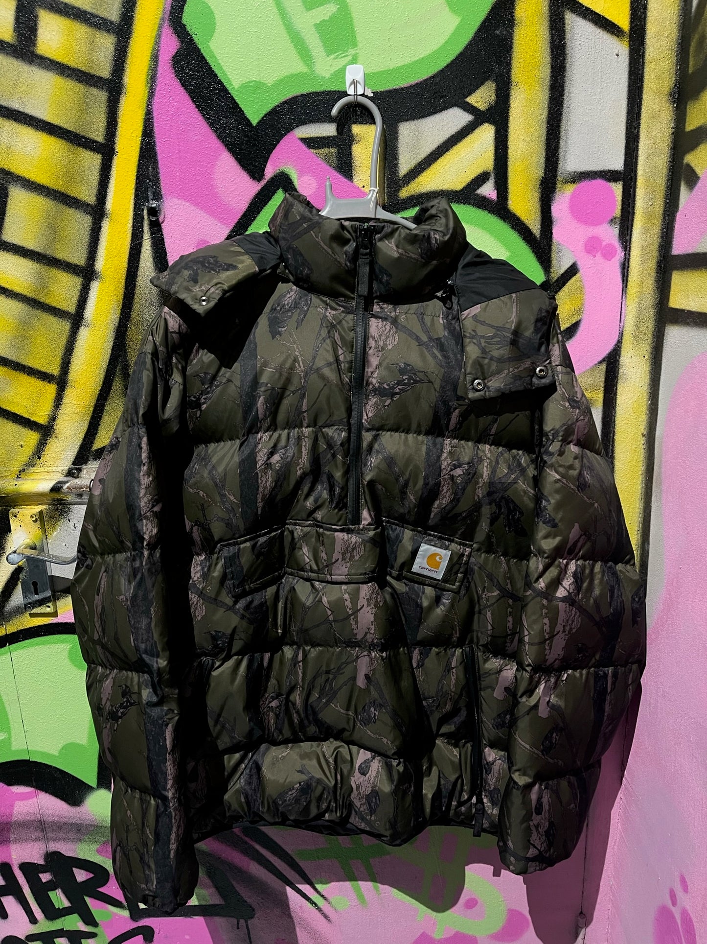 CARHARTT CAMO PUFFER