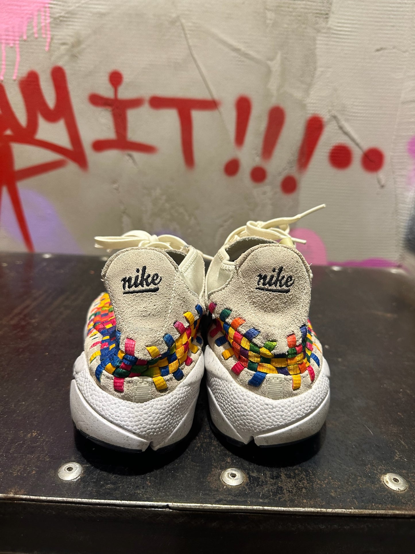 NIKE FOOTSCAPE WOVEN RAINBOW