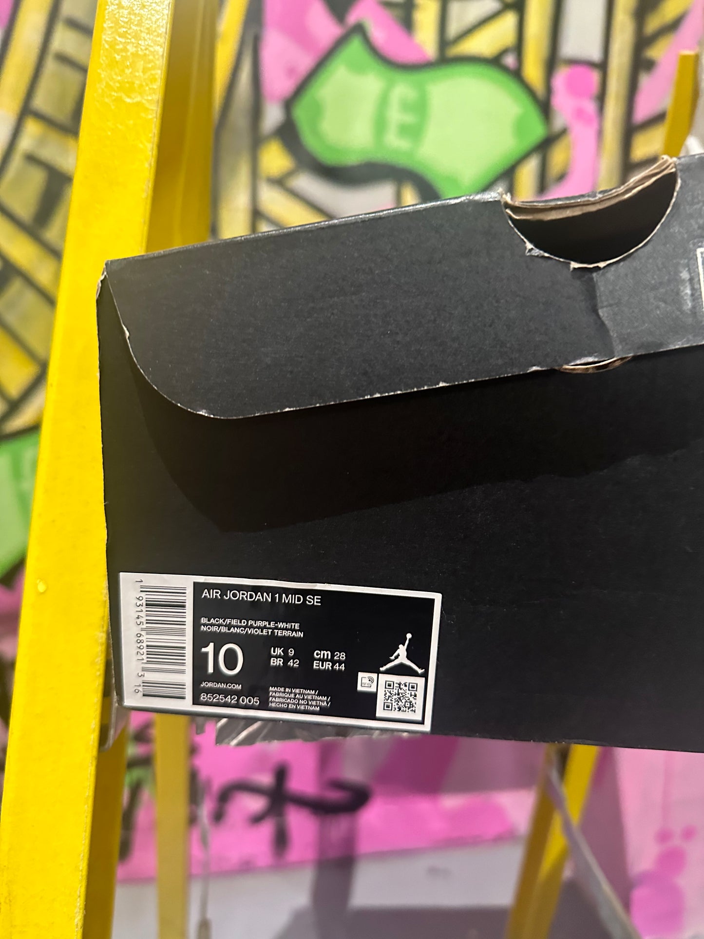 Jordan 1 Mid Black/White/Purple