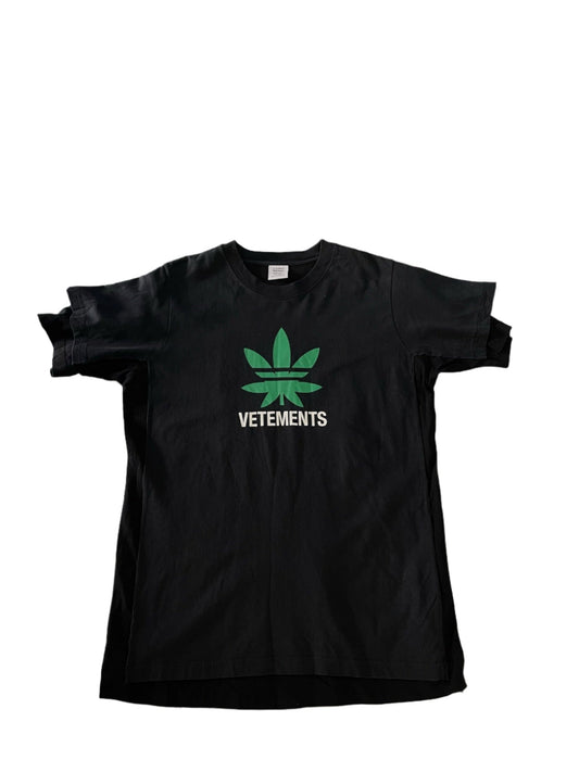 VETEMENTS WEED-DAY T SHIRT