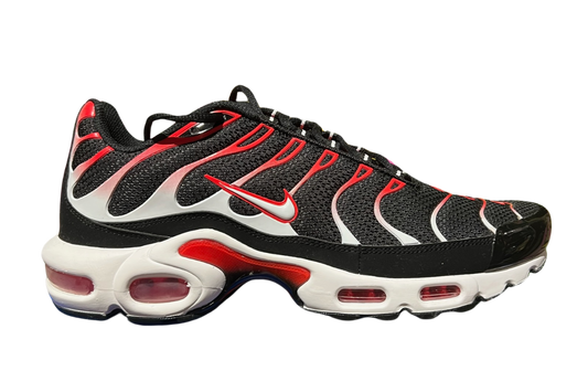 NIKE AIR MAX PLUS BLACK WHITE UNIVERSITY RED