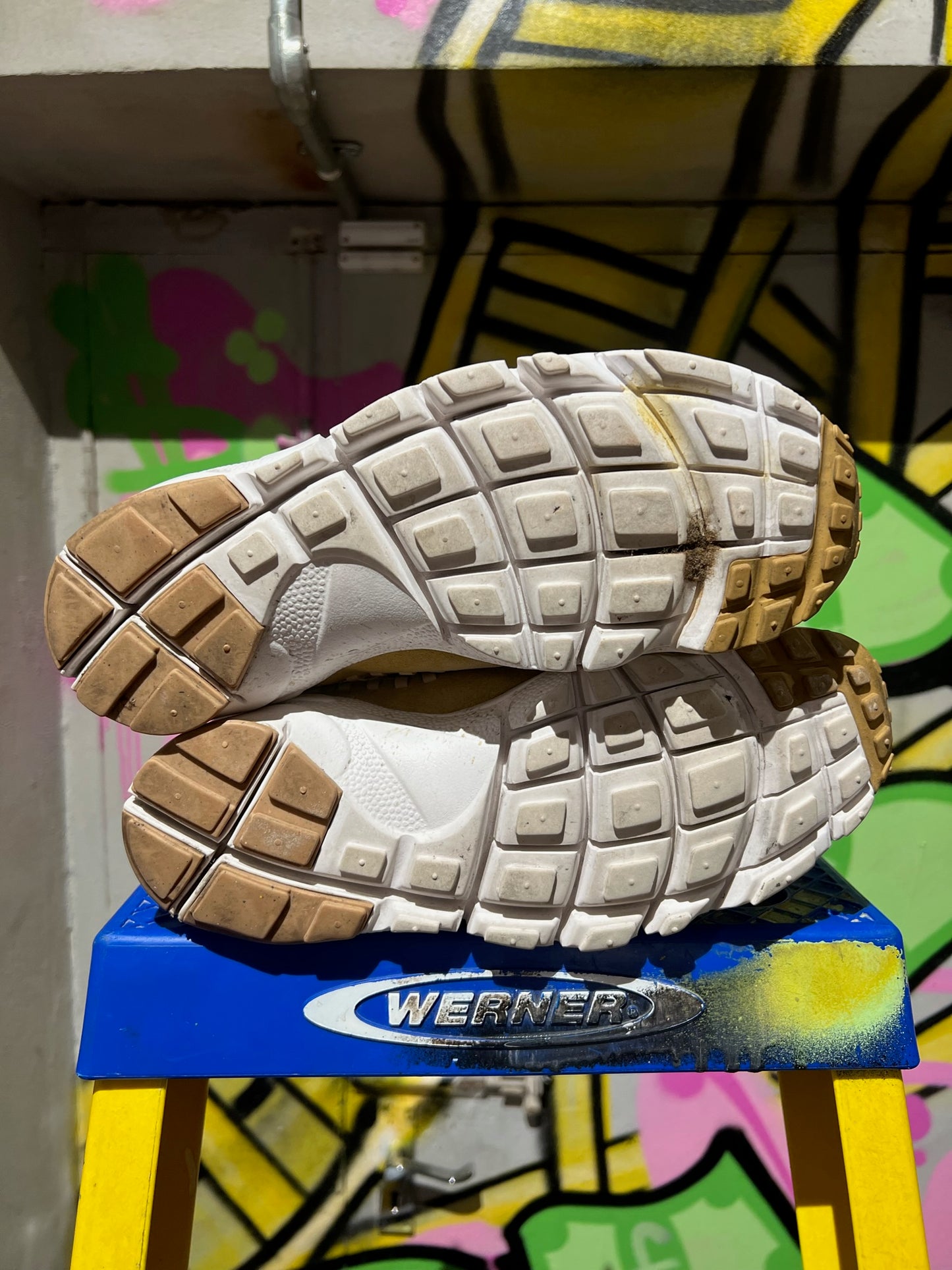 NIKE AIR FOOTSCAPE WOVEN CHUKA KNIT