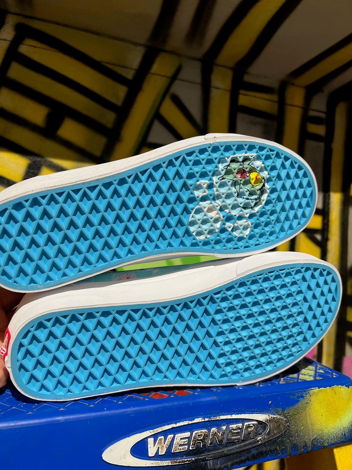 VANS OLD SKOOL X SPONGEBOB 'BIKINI BUBBLE'