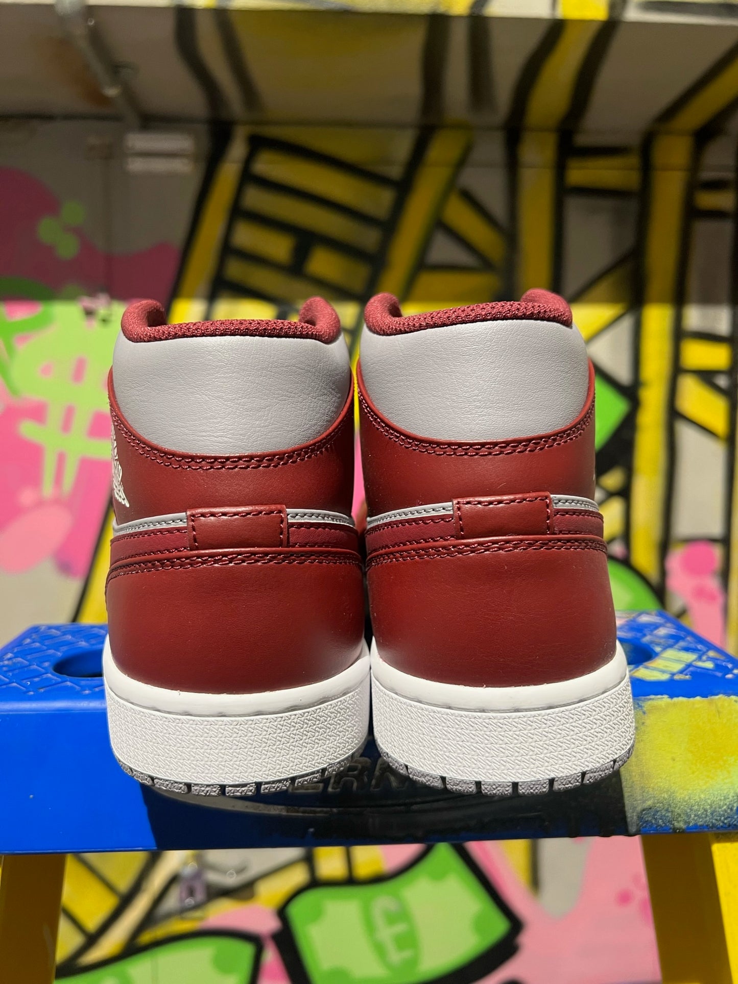 AIR JORDAN 1 'CHERRYRED WOOD'