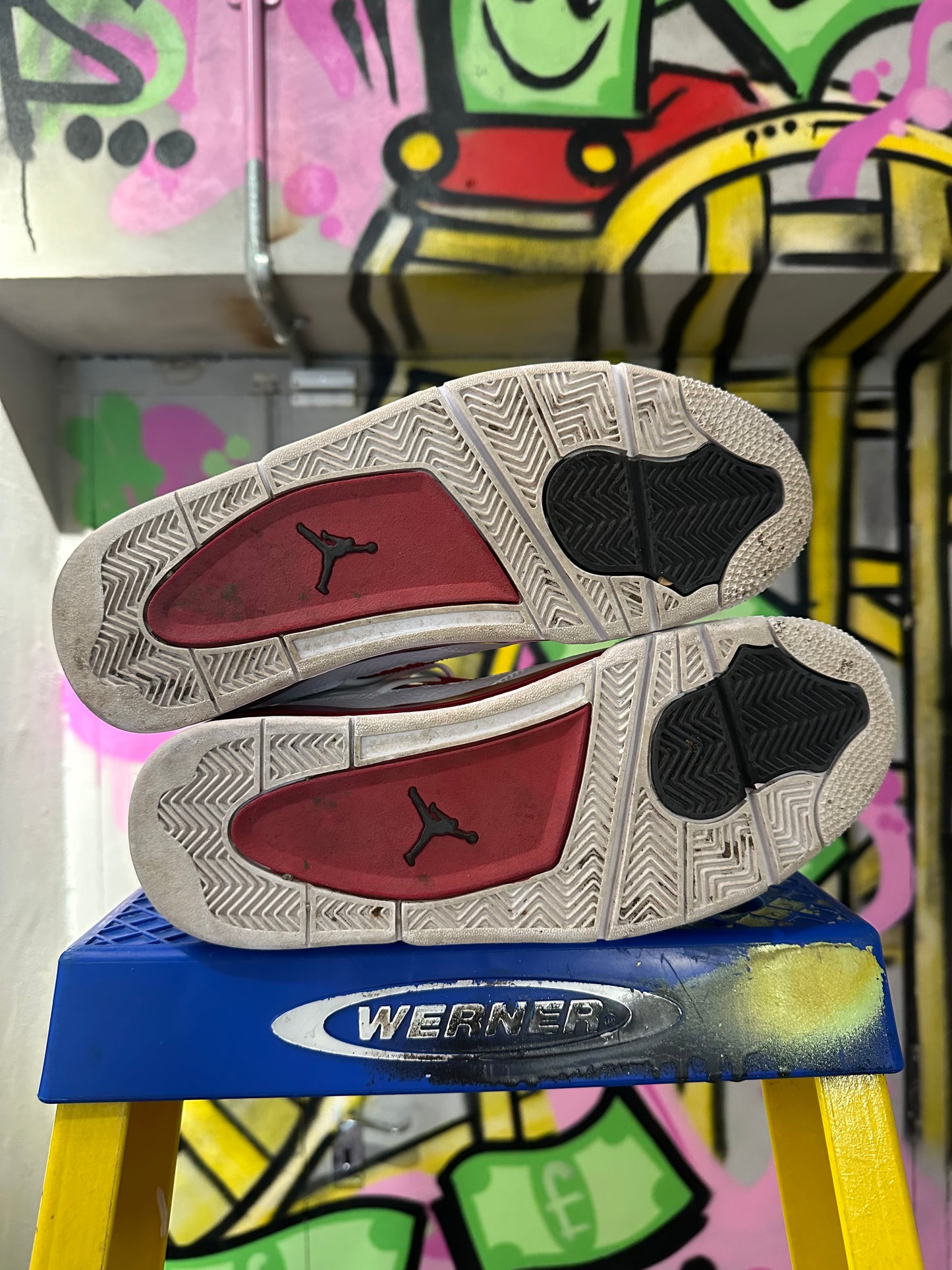 JORDAN 4 ALTERNATIVE