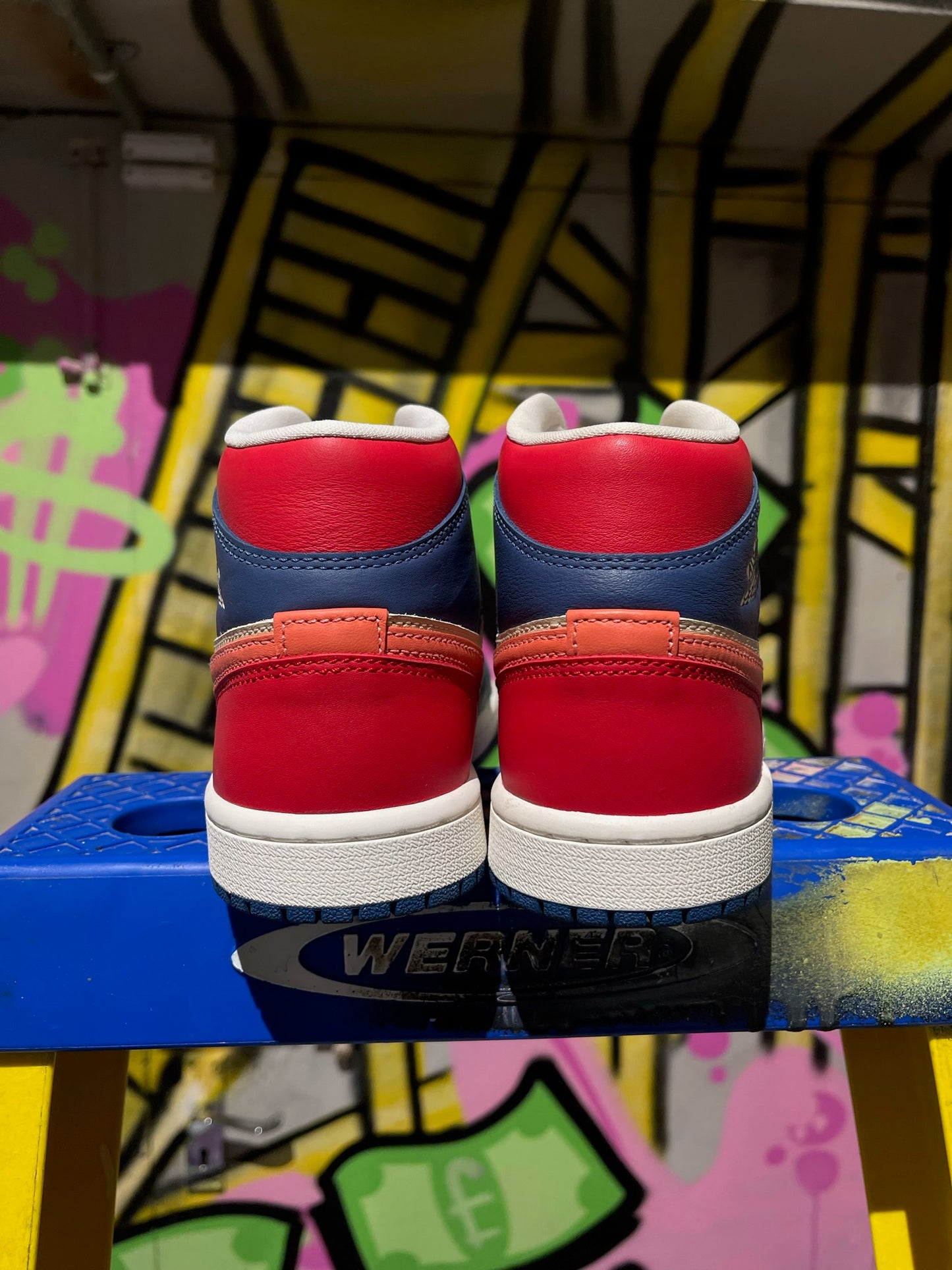 AIR JORDAN 1 MID SE WMNS MULTI COLOUR