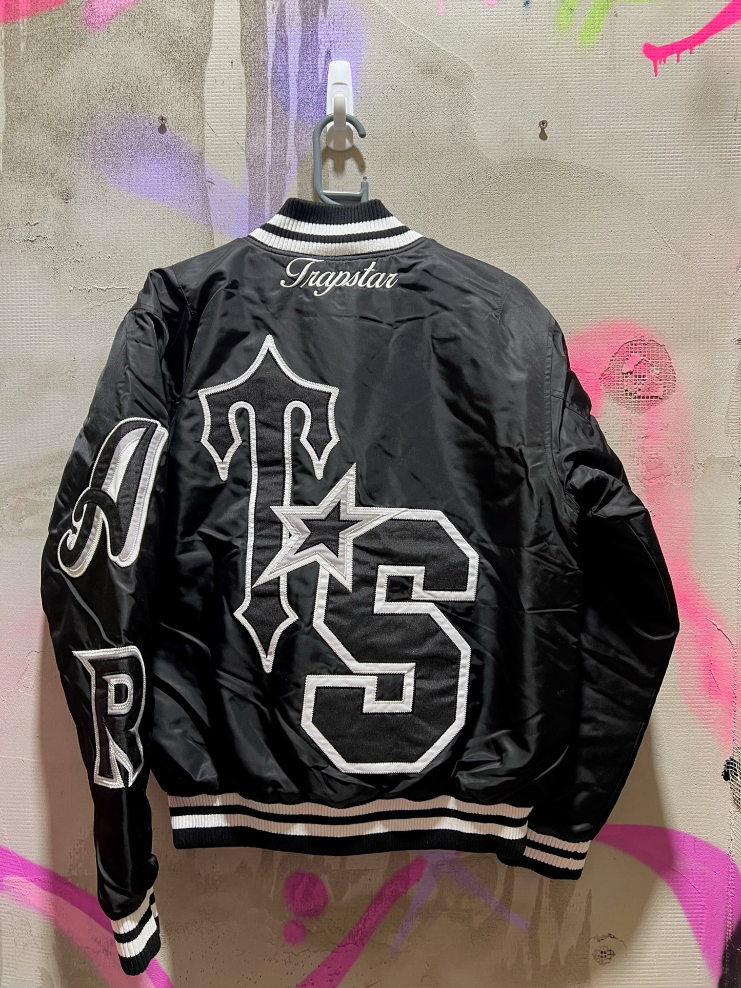 TRAPSTAR BOMBER JACKET BLACK