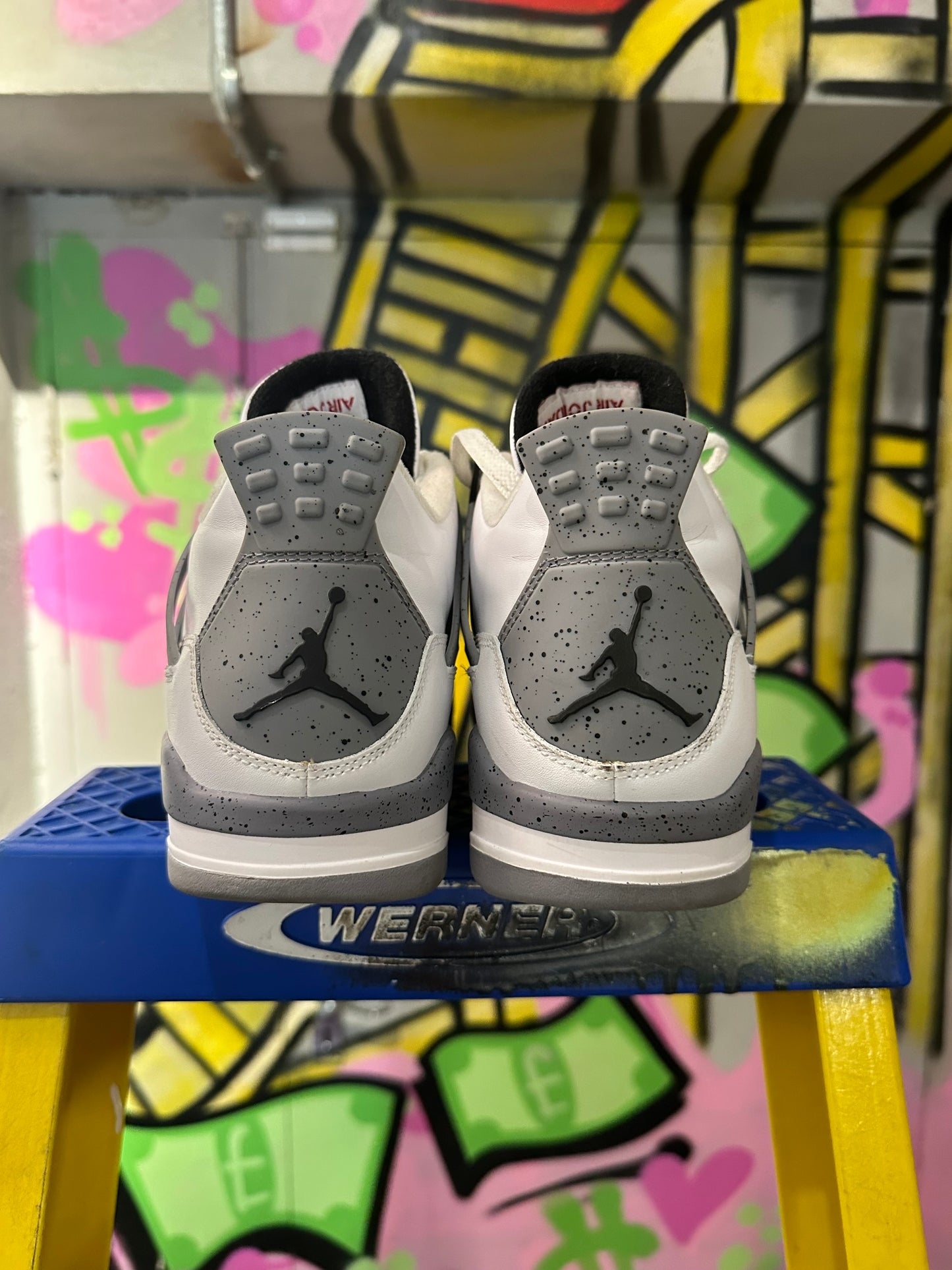 AIR JORDAN 4 CEMENT