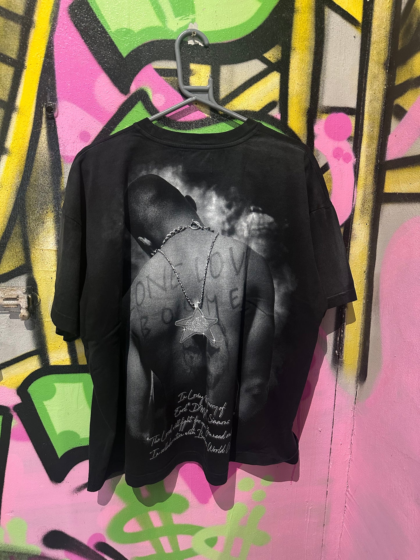 Barriers DMX tee
