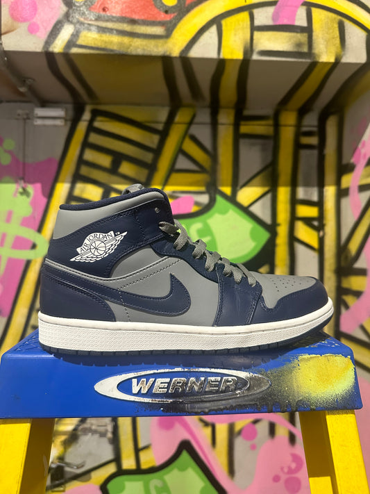 Jordan 1 Mid Midnight Navy