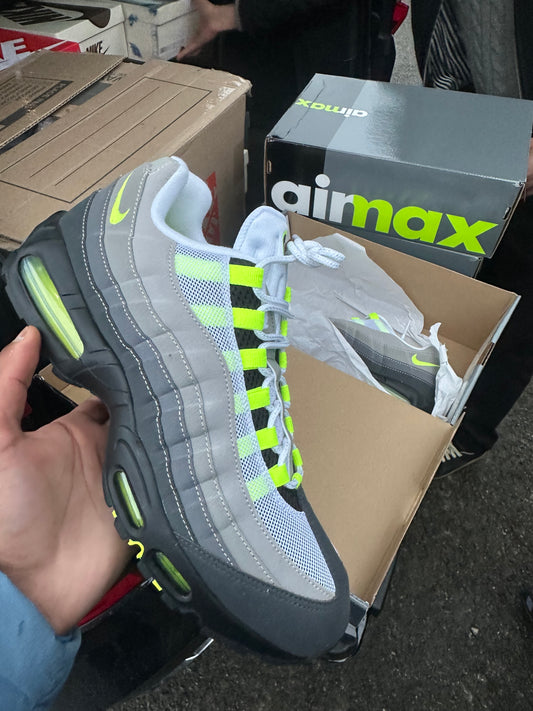 NEON 95  BIG BUBBLE BEFORE RELEASE !!!!
