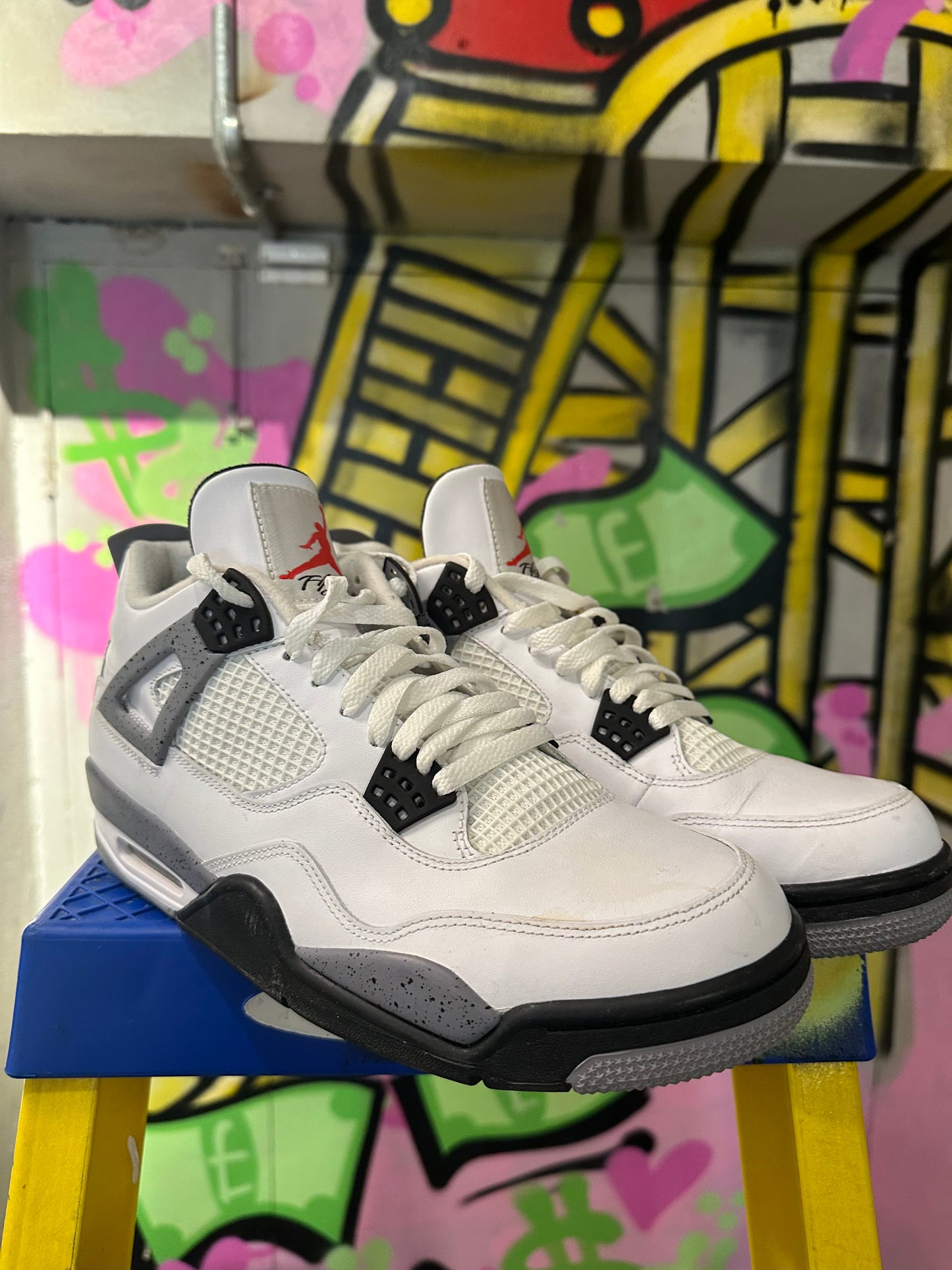 AIR JORDAN 4 CEMENT