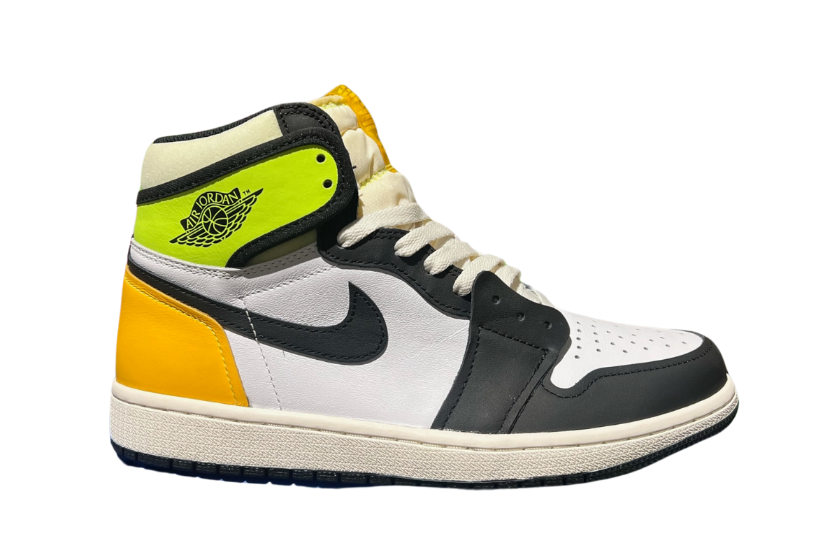 AIR JORDAN 1  RETRO HIGH OG 'VOLT GOLD'