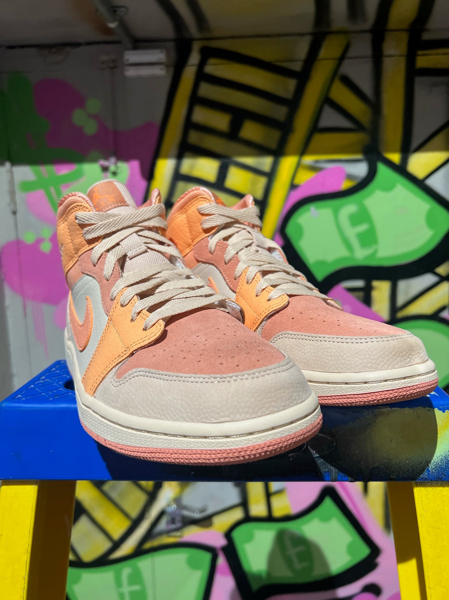 WMNS AIR JORDAN 1 MID 'APRICOT AGATE'