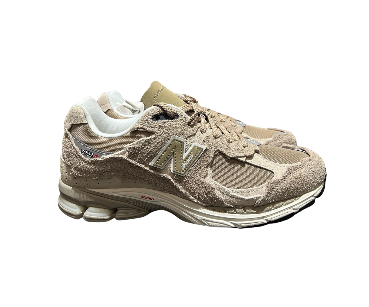 NEW BALANCE 2002R