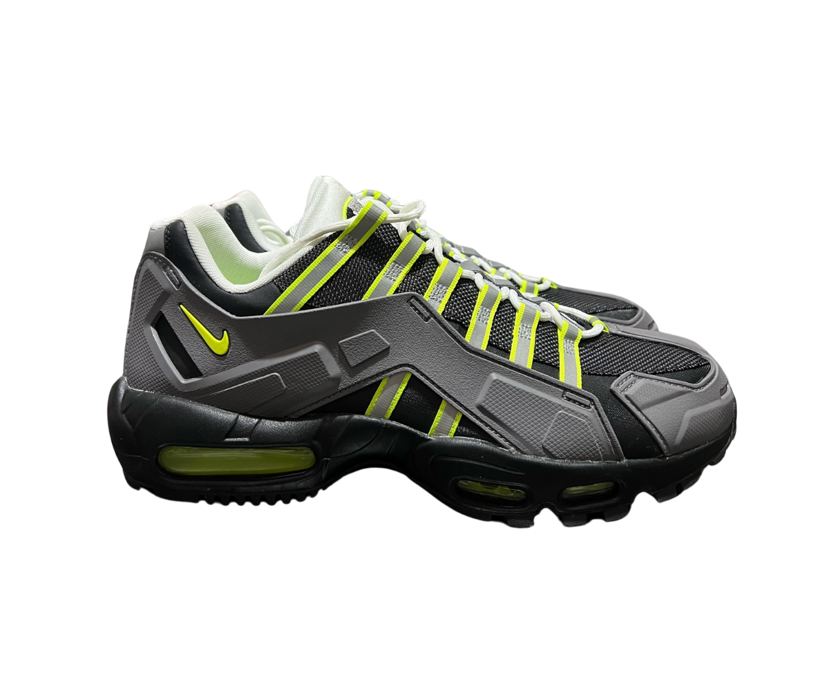 NIKE NDSTRKT AIR MAX 95